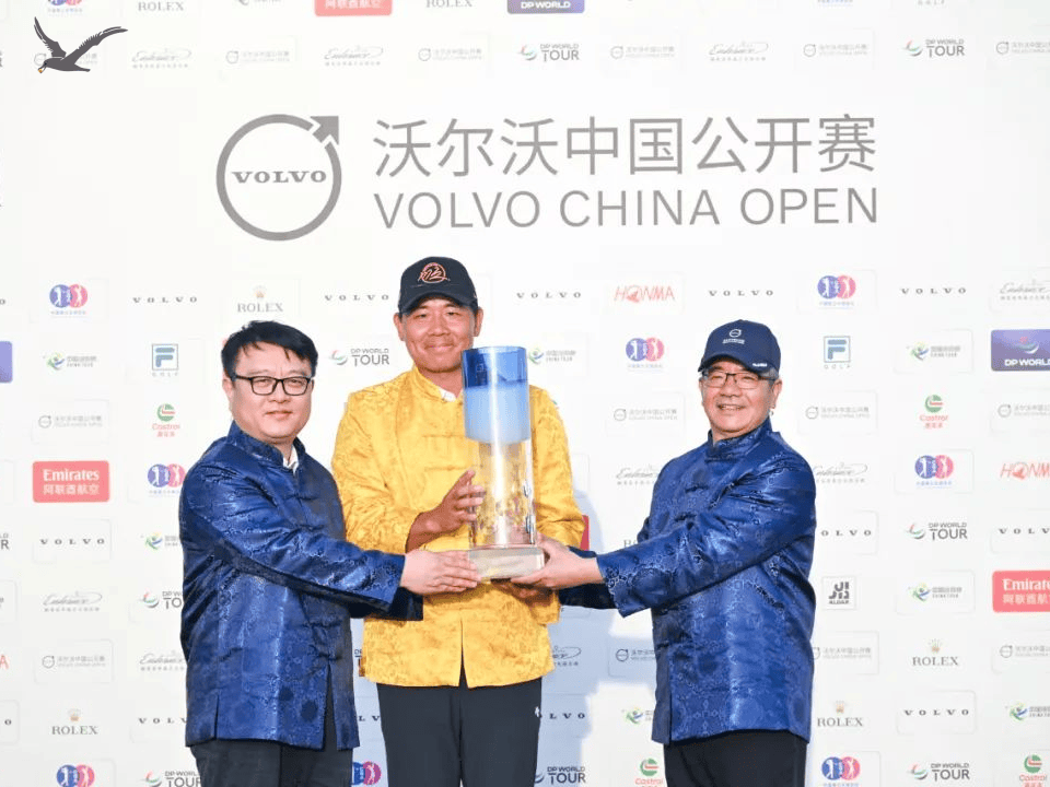 The Albatross Sports Cheer For Wu Ashun’s Victory at Volvo China Open